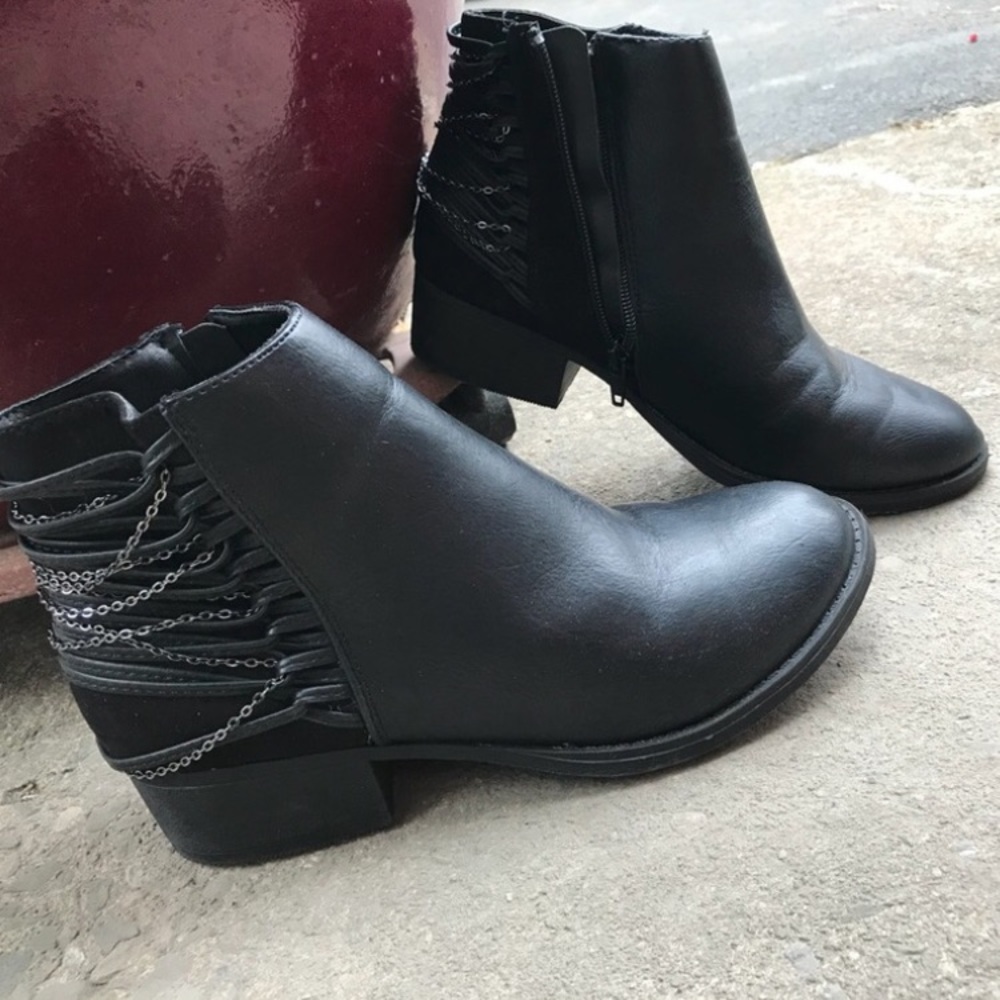 ❌SOLD❌Ankle Booties Size 6